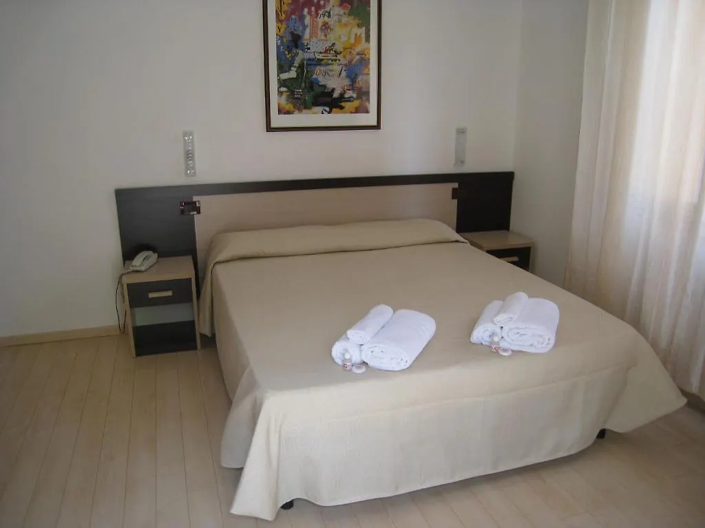 Hotel Canasta Rimini